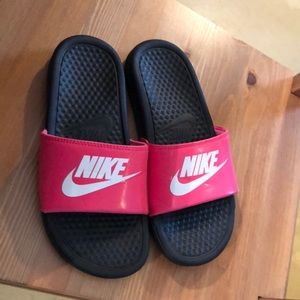 Nike slides